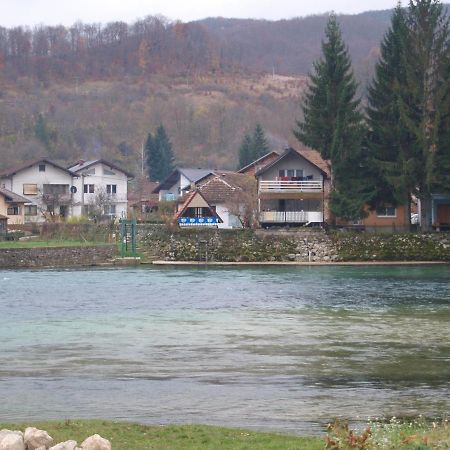 Appartamento Alfa Kulen Vakuf Esterno foto